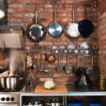 6 dobrých rad, jak zvětšit úložné prostory v malé kuchyni
